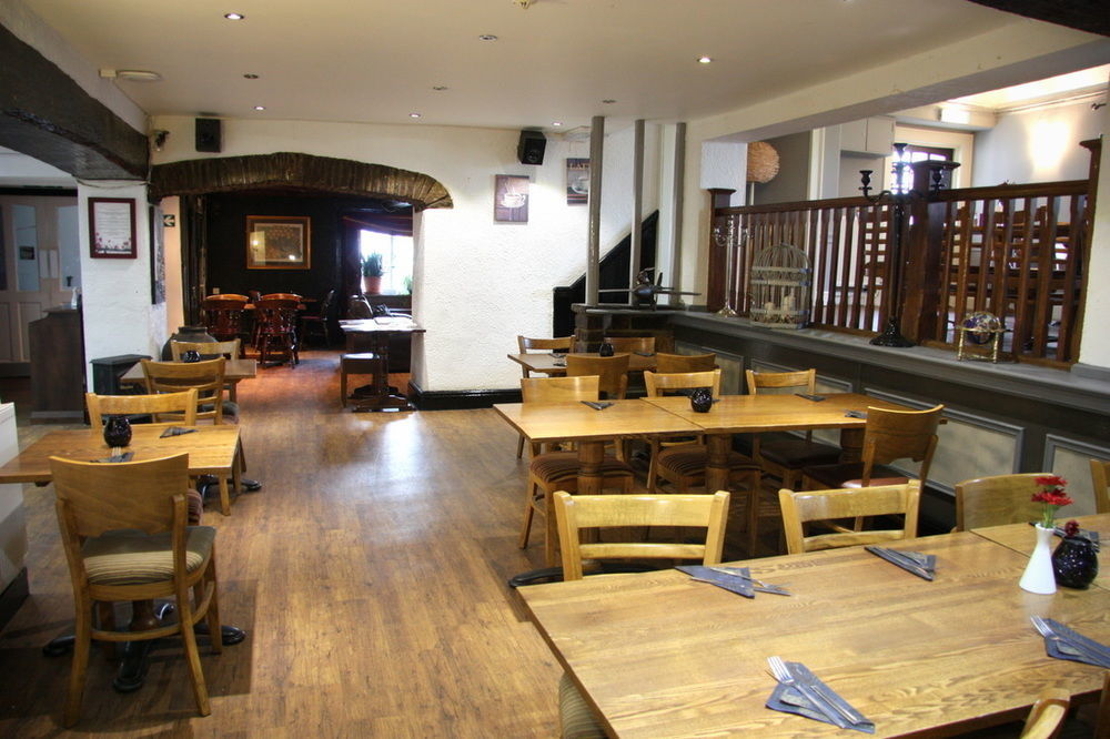 Pont Yates White Lion Hotel מראה חיצוני תמונה