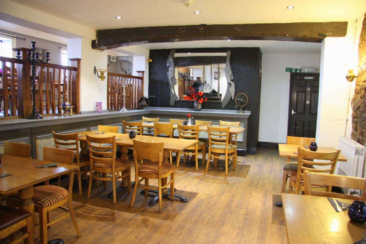 Pont Yates White Lion Hotel מראה חיצוני תמונה