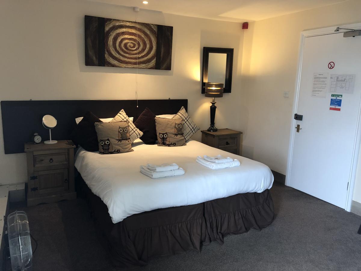 Pont Yates White Lion Hotel מראה חיצוני תמונה