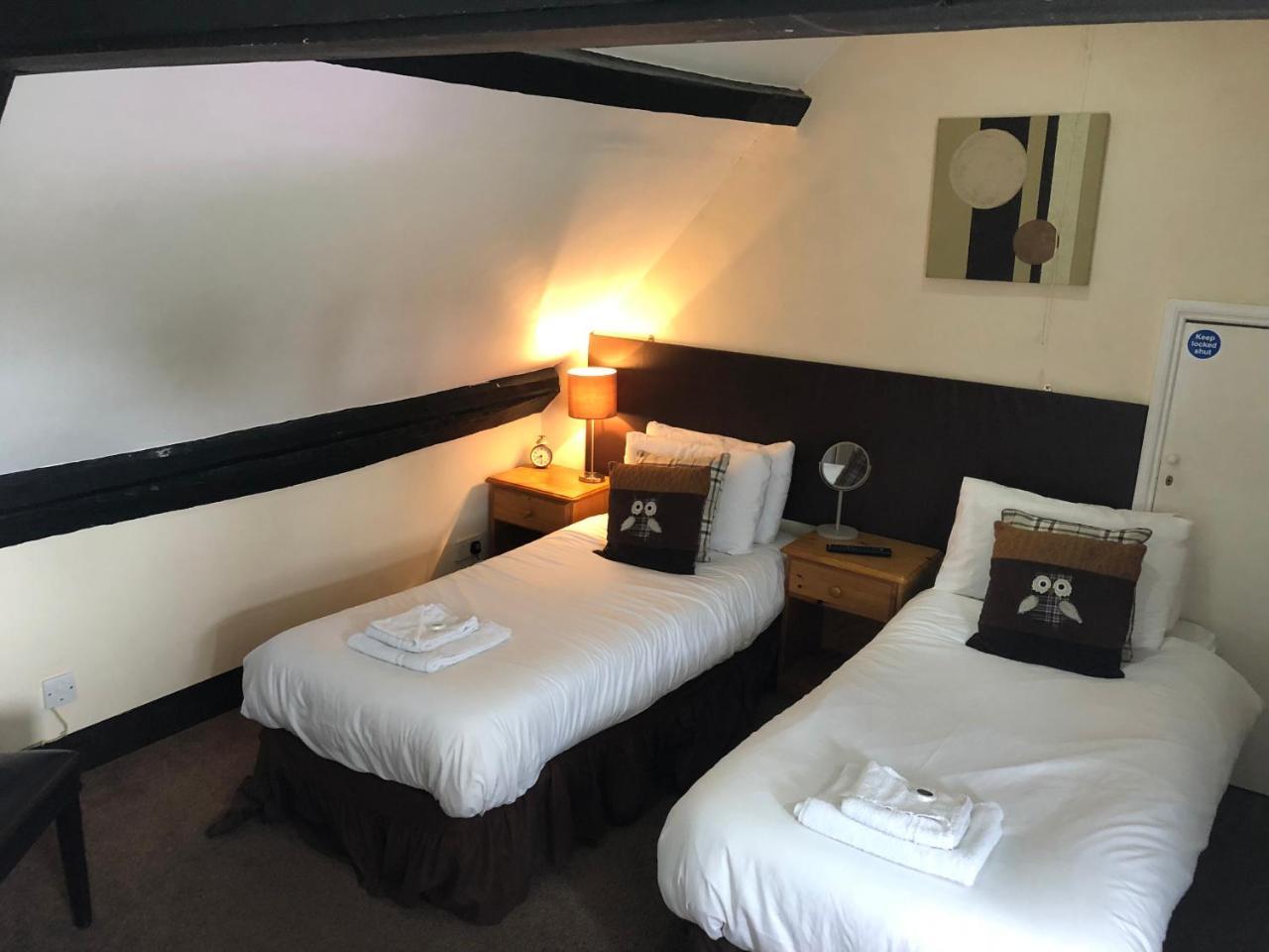 Pont Yates White Lion Hotel מראה חיצוני תמונה